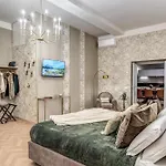 White Miracle Suite